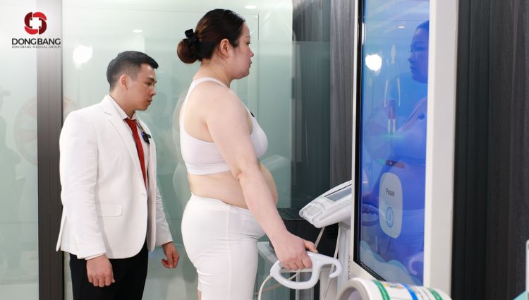 Giảm mỡ toàn thân cho nữ bằng Dongbang Fatloss Booster không phẫu thuật 