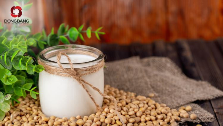 Không uống sữa đậu nành với đường dễ gây tăng cân