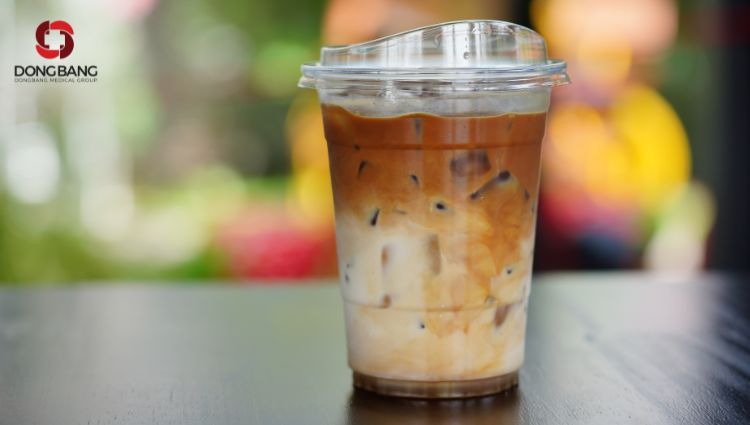 Cà phê muối chiếm ¼ lượng calo mỗi ngày