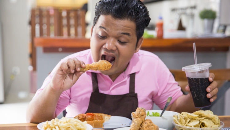 Cách xác định tình trạng béo phì cho bé trai