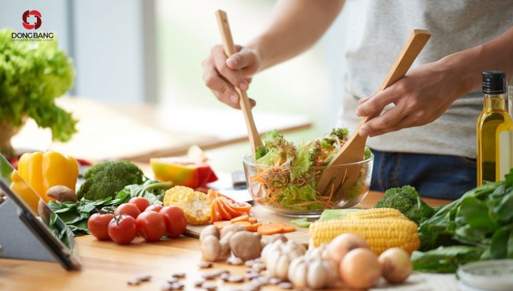 Lợi ích của việc ăn kiêng và chế độ dinh dưỡng cân bằng