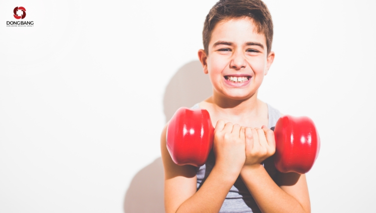 Vai trò của cân nặng trong sự phát triển của bé trai