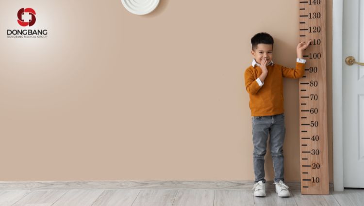 Chế độ dinh dưỡng là yếu tố then chốt trong sự phát triển chiều cao và cân nặng 