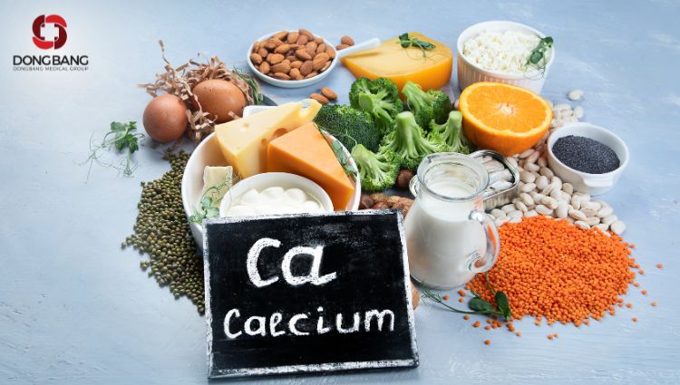 Để phát triển chiều cao bé gái cần được bổ sung canxi